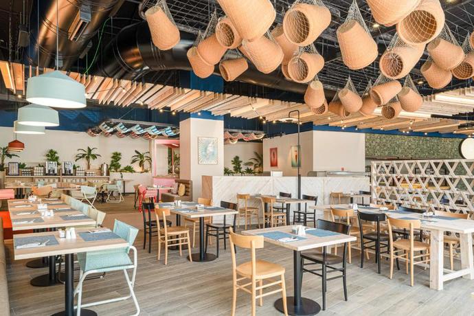 Imagen del bar/restaurante del Hotel Mediterranean Palace, Playa de las Am&eacute;ricas. Foto 5