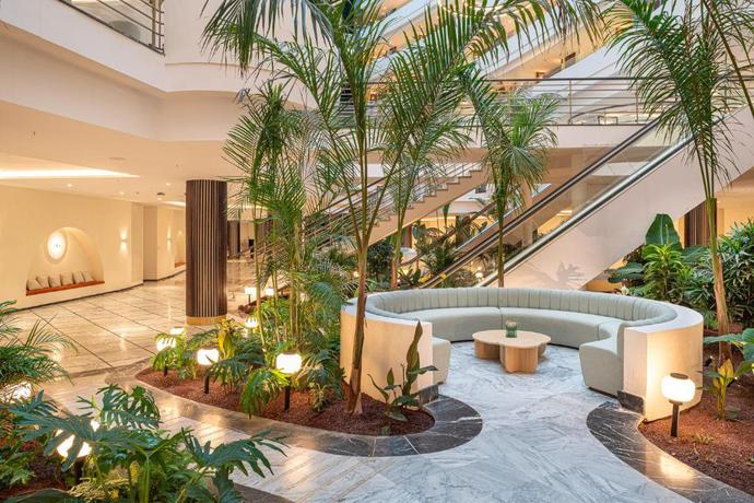 Imagen de los interiores del Hotel Mediterranean Palace, Playa de las Am&eacute;ricas. Foto 24