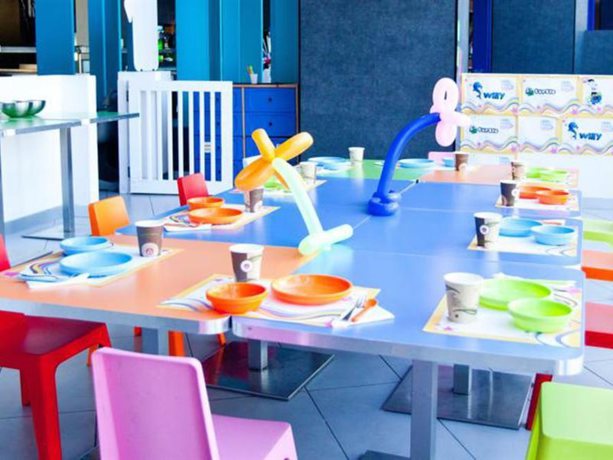 Imagen de los interiores del Hotel Mediterranean Palace, Playa de las Am&eacute;ricas. Foto 20