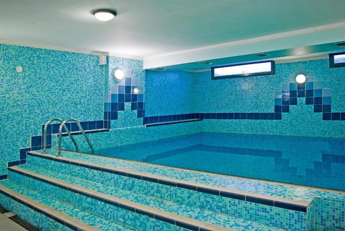 Imagen de la piscina del Hotel Mediterranean Resort. Foto 20