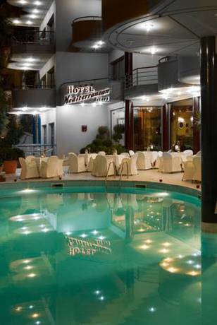 Imagen de la habitación del Hotel Mediterranean Resort, Paralia. Foto 4