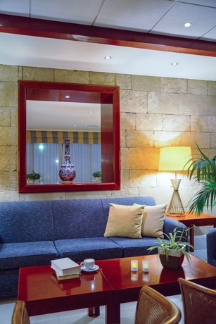 Imagen de los interiores del Hotel Mediterranean, Rodas Town. Foto 16