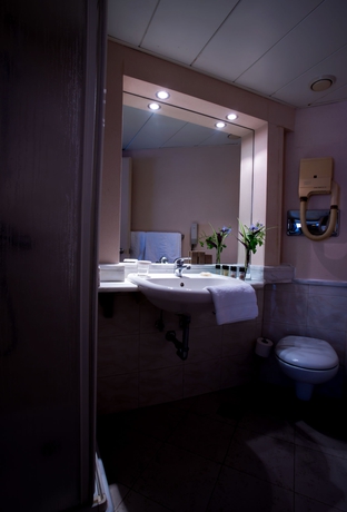 Imagen de la habitación del Hotel Mediterranean, Rodas Town. Foto 9