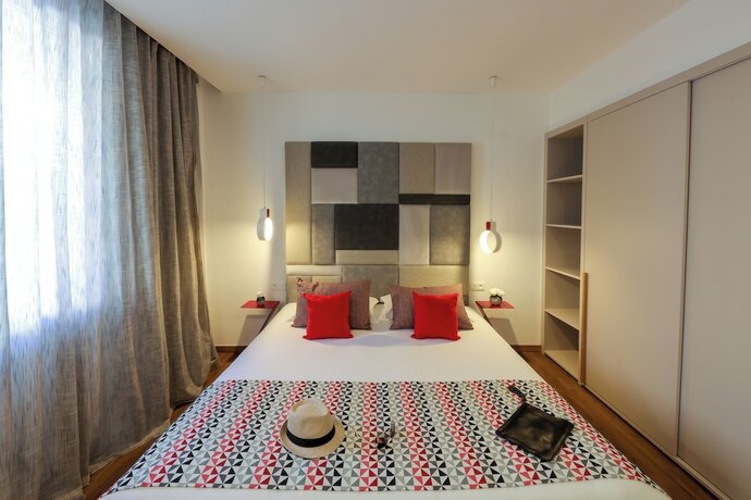 Imagen de la habitación del Hotel Mediterranee, Calvi. Foto 18