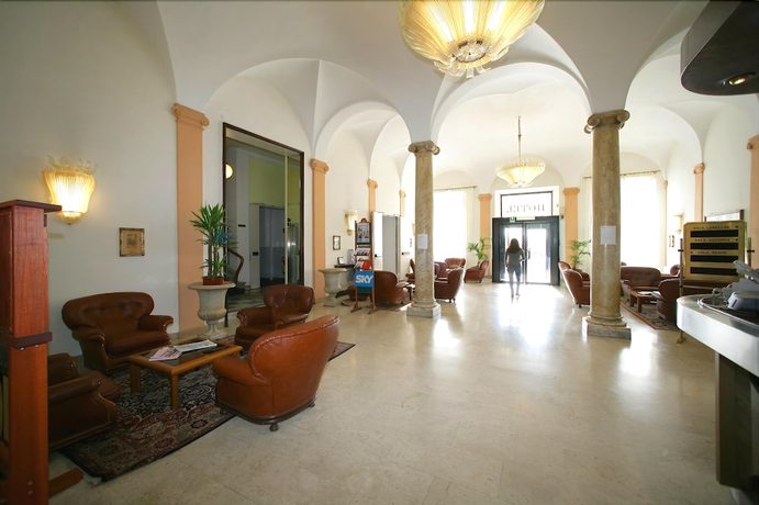 Imagen de los interiores del Hotel Mediterranee, Pegli. Foto 15