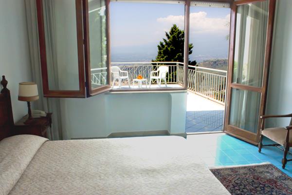 Imagen general del Hotel Mediterranee, Taormina . Foto 3