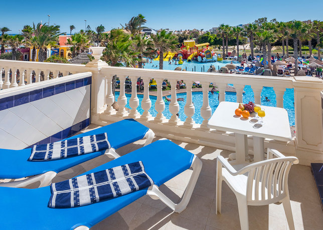 Imagen general del Hotel Mediterraneo Bay Hotel & Resort. Foto 6