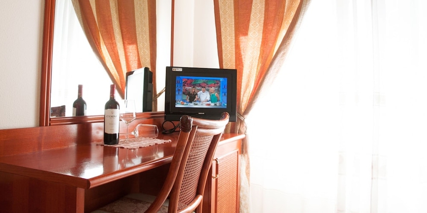 Imagen de la habitación del Hotel Mediterraneo, Cefalu. Foto 14