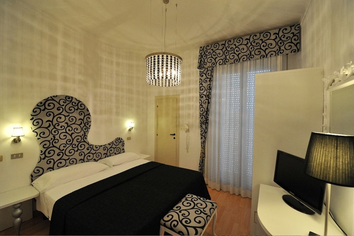 Imagen de la habitación del Hotel Mediterraneo Club Benessere. Foto 8