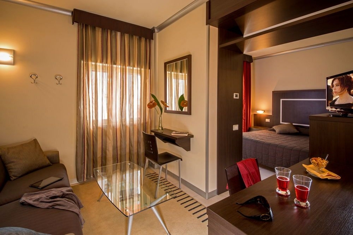 Imagen de los interiores del Hotel Mediterraneo, Collesalvetti. Foto 7