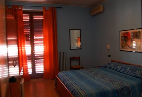 Imagen de la habitación del Hotel Mediterraneo, Giovinazzo. Foto 5