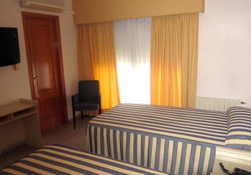 Imagen de la habitación del Hotel Mediterraneo, Guardamar del Segura. Foto 11