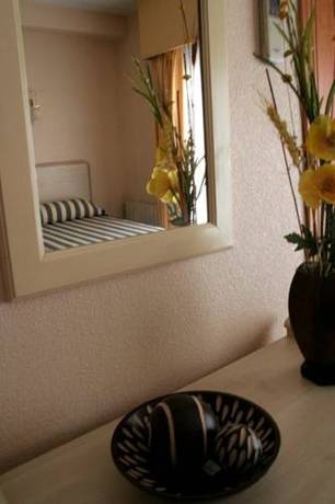 Imagen de la habitación del Hotel Mediterraneo, Guardamar del Segura. Foto 13