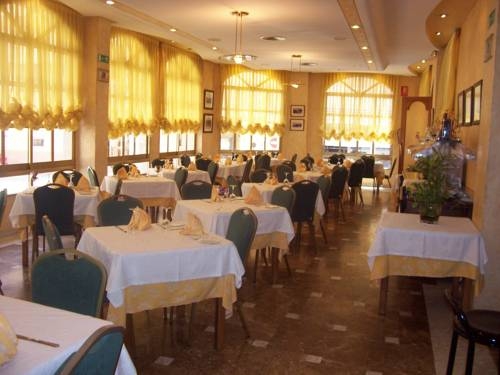 Imagen de la habitación del Hotel Mediterraneo, Guardamar del Segura. Foto 15