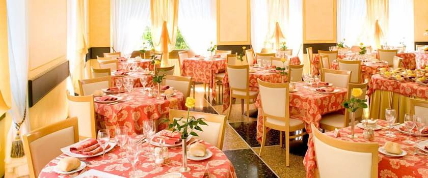 Imagen del bar/restaurante del Hotel Mediterraneo, Laigueglia. Foto 4