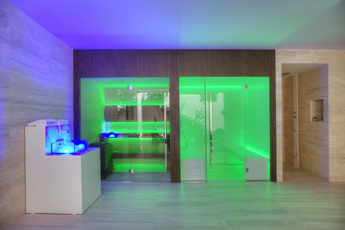 Imagen de la piscina del Hotel Mediterraneo, Lido Di Jesolo. Foto 16