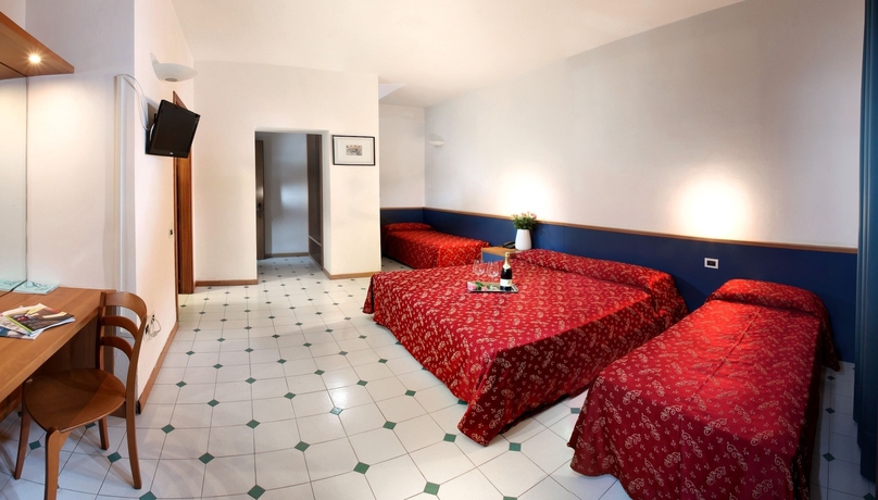 Imagen de la habitación del Hotel Mediterraneo, Lignano Sabbiadoro. Foto 11