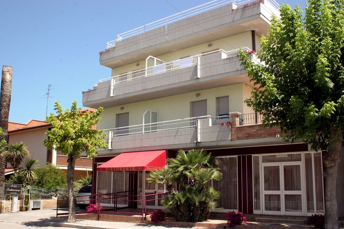 Imagen general del Hotel Mediterraneo, Martinsicuro. Foto 1