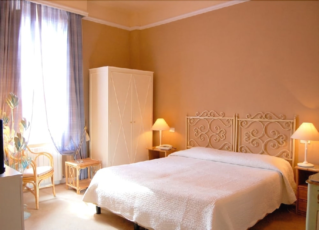 Imagen de la habitación del Hotel Mediterraneo, Montecatini Terme. Foto 5