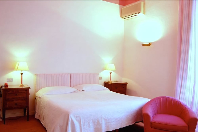 Imagen de la habitación del Hotel Mediterraneo, Montecatini Terme. Foto 8