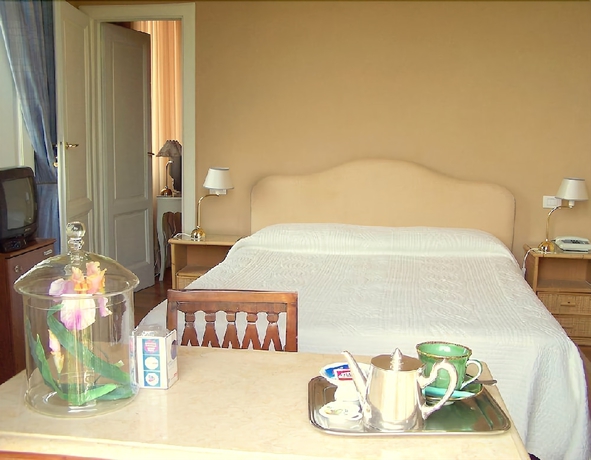 Imagen de la habitación del Hotel Mediterraneo, Montecatini Terme. Foto 9