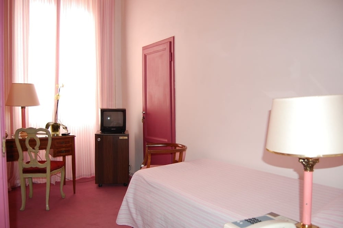 Imagen de la habitación del Hotel Mediterraneo, Montecatini Terme. Foto 13