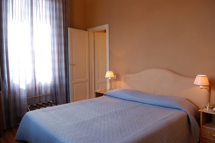Imagen de la habitación del Hotel Mediterraneo, Montecatini Terme. Foto 15