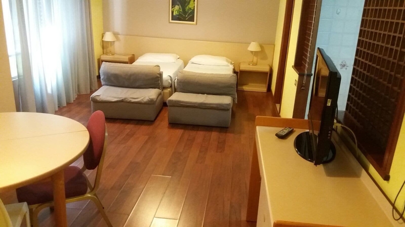 Imagen de la habitación del Hotel Mediterraneo, Palermo. Foto 16