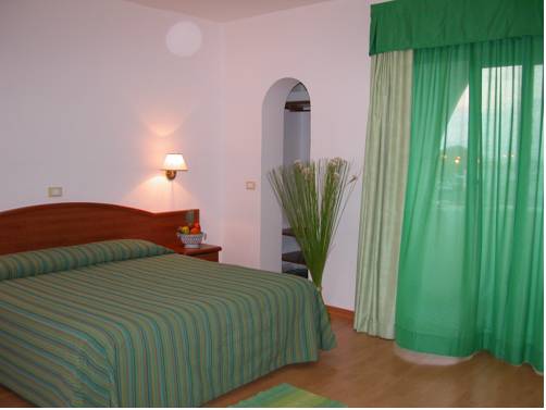 Imagen de la habitación del Hotel Mediterraneo, Pantelleria. Foto 4
