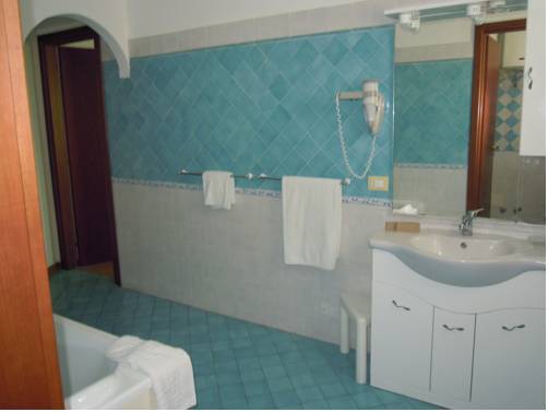 Imagen de la habitación del Hotel Mediterraneo, Pantelleria. Foto 15