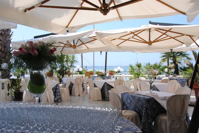 Imagen del bar/restaurante del Hotel Mediterraneo, Porto Cesareo. Foto 4