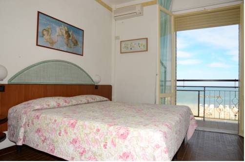 Imagen de la habitación del Hotel Mediterraneo, Ravenna. Foto 1