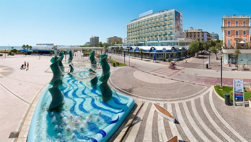 Imagen general del Hotel Mediterraneo, Riccione. Foto 2