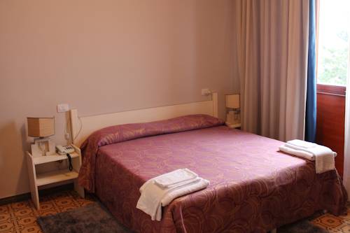 Imagen de la habitación del Hotel Mediterraneo, Roccella Ionica. Foto 11