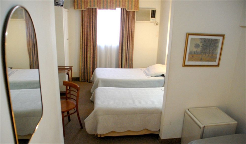 Imagen de la habitación del Hotel Mediterraneo, San Miguel de Tucum&aacute;n. Foto 4