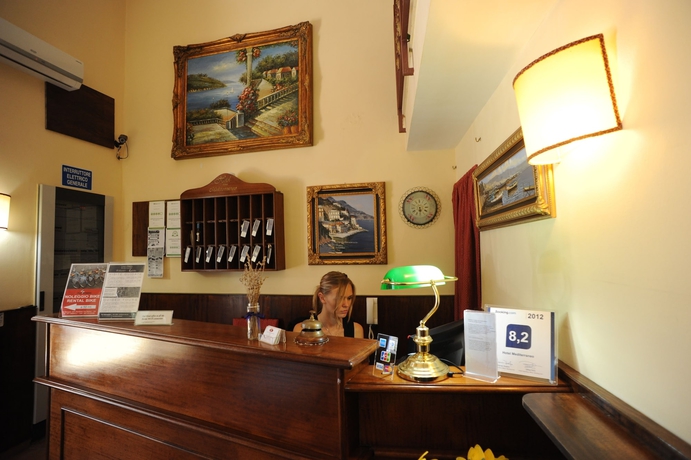 Imagen de los interiores del Hotel Mediterraneo, Siracusa. Foto 16