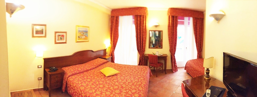 Imagen de la habitación del Hotel Mediterraneo, Siracusa. Foto 12