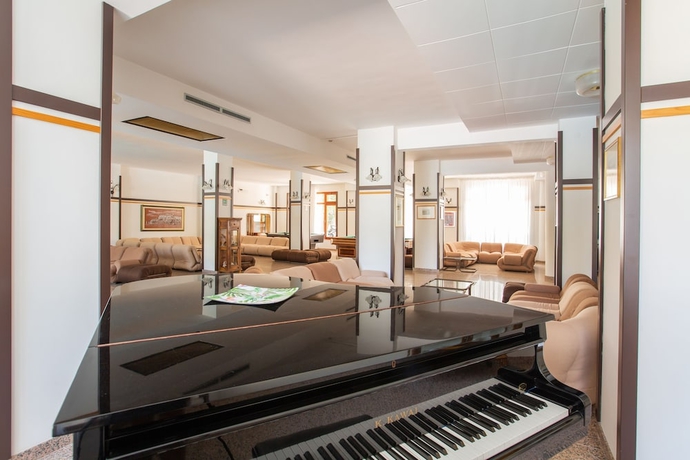 Imagen de los interiores del Hotel Mediterraneo, Vieste. Foto 18