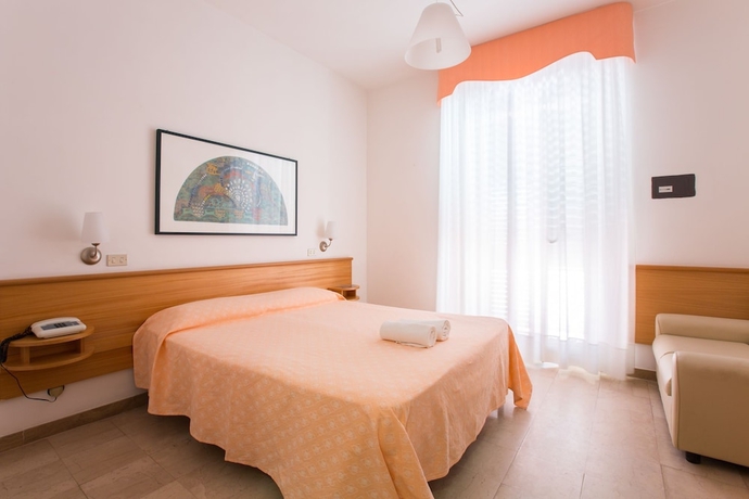 Imagen de la habitación del Hotel Mediterraneo, Vieste. Foto 6