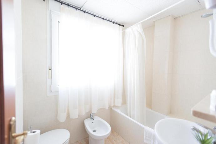 Imagen de la habitación del Hotel Mediterraneo by Croma. Foto 3