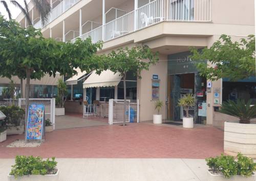 Imagen de la habitación del Hotel Mediterrani Blau. Foto 2