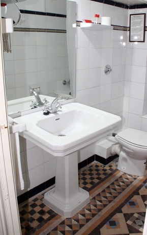 Imagen de la habitación del Hotel Medium Renaixença. Foto 9