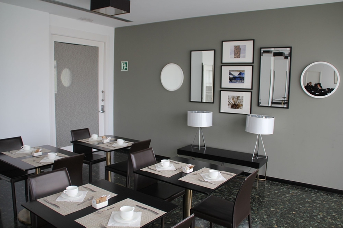 Imagen del bar/restaurante del Hotel Medium Valencia. Foto 5