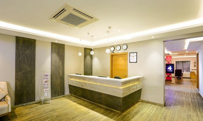 Imagen de los interiores del Hotel Medora. Foto 16