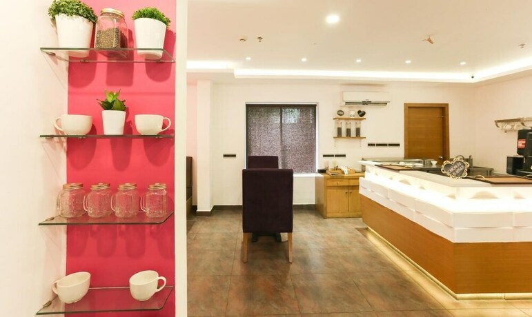 Imagen de los interiores del Hotel Medora. Foto 19