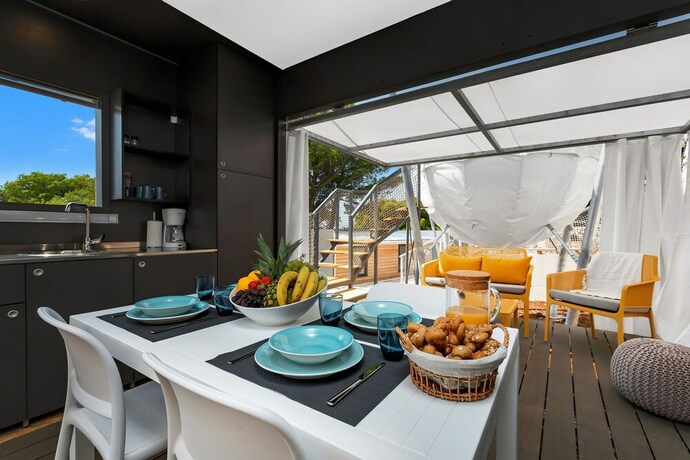 Imagen de la habitación del Hotel Medora Orbis Mobile Homes and Glamping. Foto 15