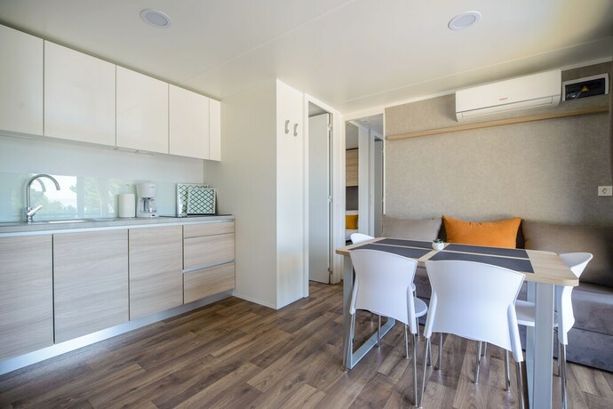 Imagen de la habitación del Hotel Medora Orbis Mobile Homes and Glamping. Foto 28