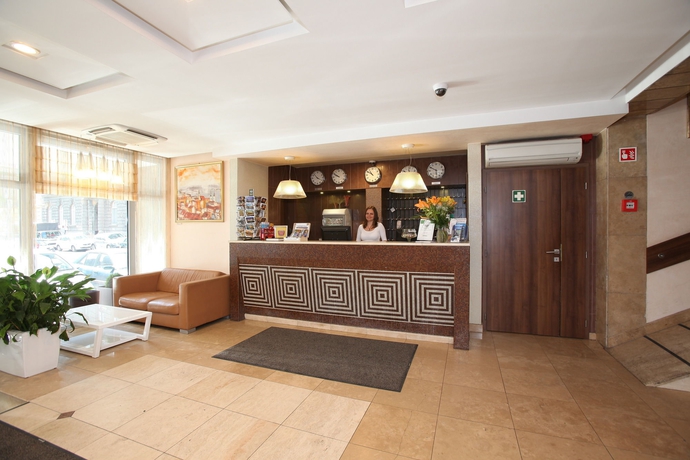 Imagen de los interiores del Hotel Medos. Foto 14