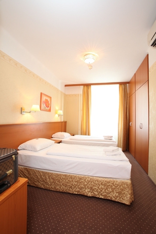 Imagen de la habitación del Hotel Medos. Foto 5