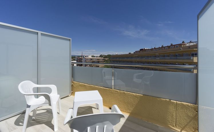 Imagen de la habitación del Hotel Medplaya Hotel Calypso. Foto 10